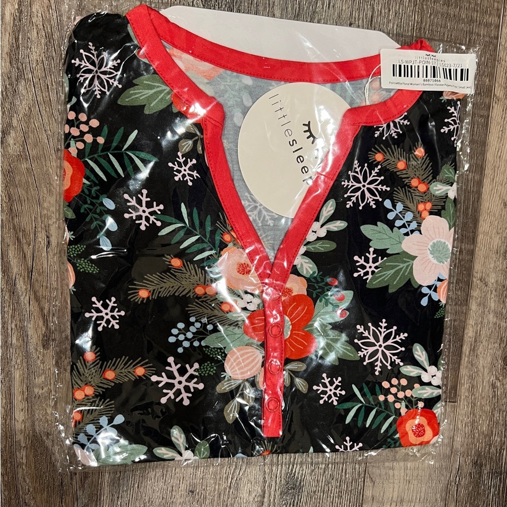 Little Sleepies Woman's Poinsettia Floral Bamboo Pajama Top Only‎ New Size S 4-6